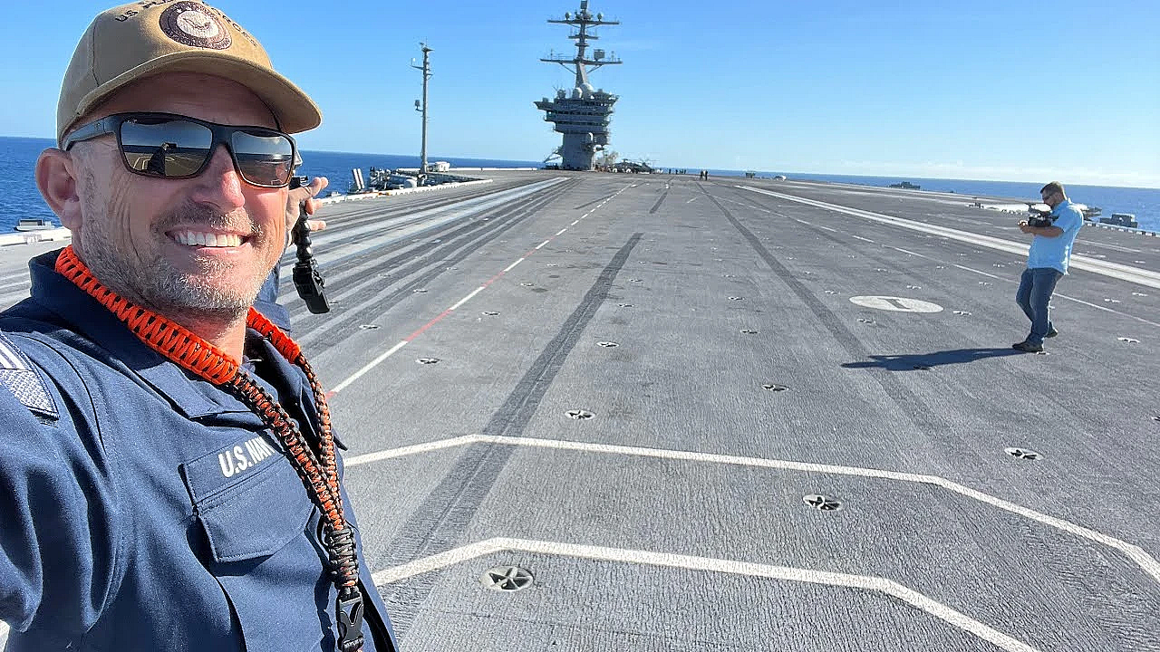 Life On An American Super Carrier! Uss George Washington (i Missed My Flight Off)