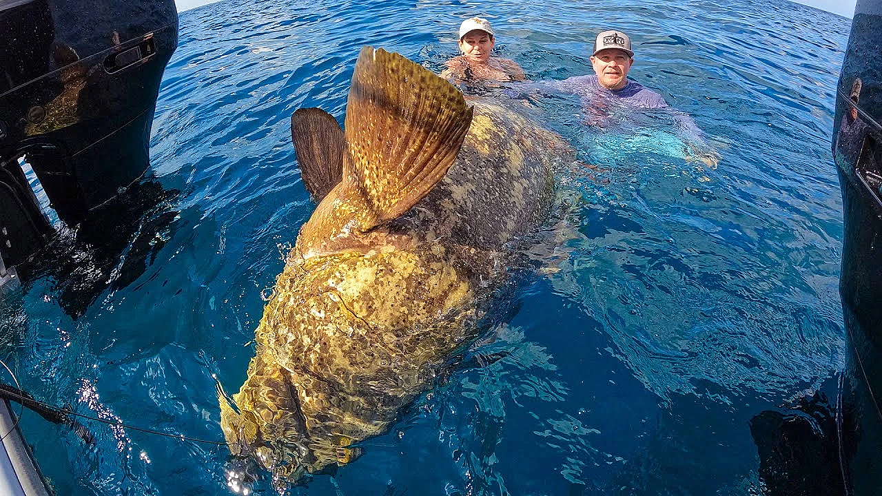 I Took A 93 Yr Old Great Grandpa Deep Sea Fishing {catch Clean Cook} And He Crushed It!!!!!